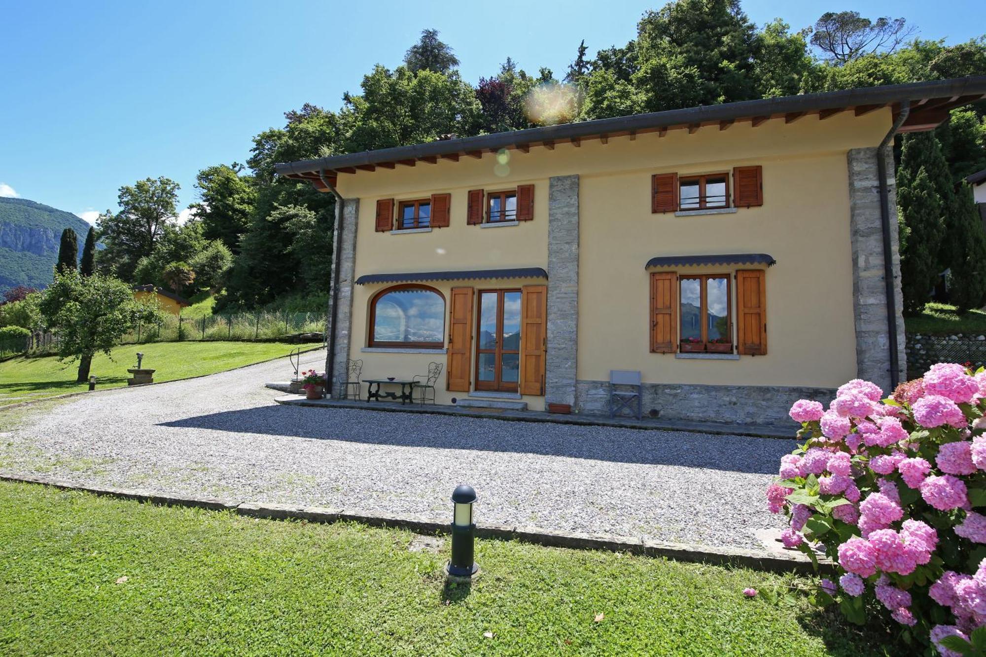 Villa La Punta Bellagio Exterior photo